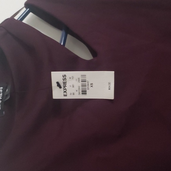 Cute cutout shoulder top from Express - Picture 4 of 4